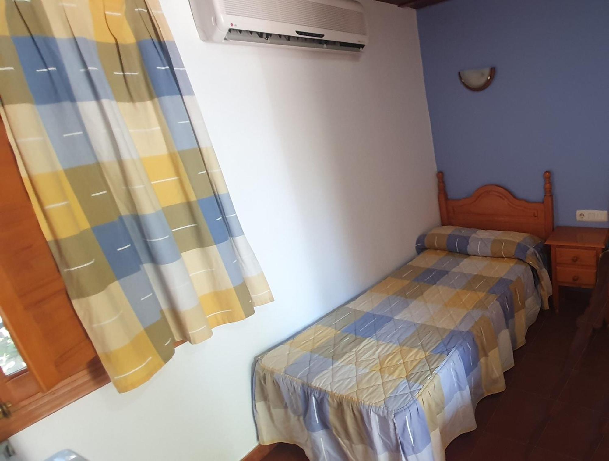 Camping Fuente De Piedra Luaran gambar