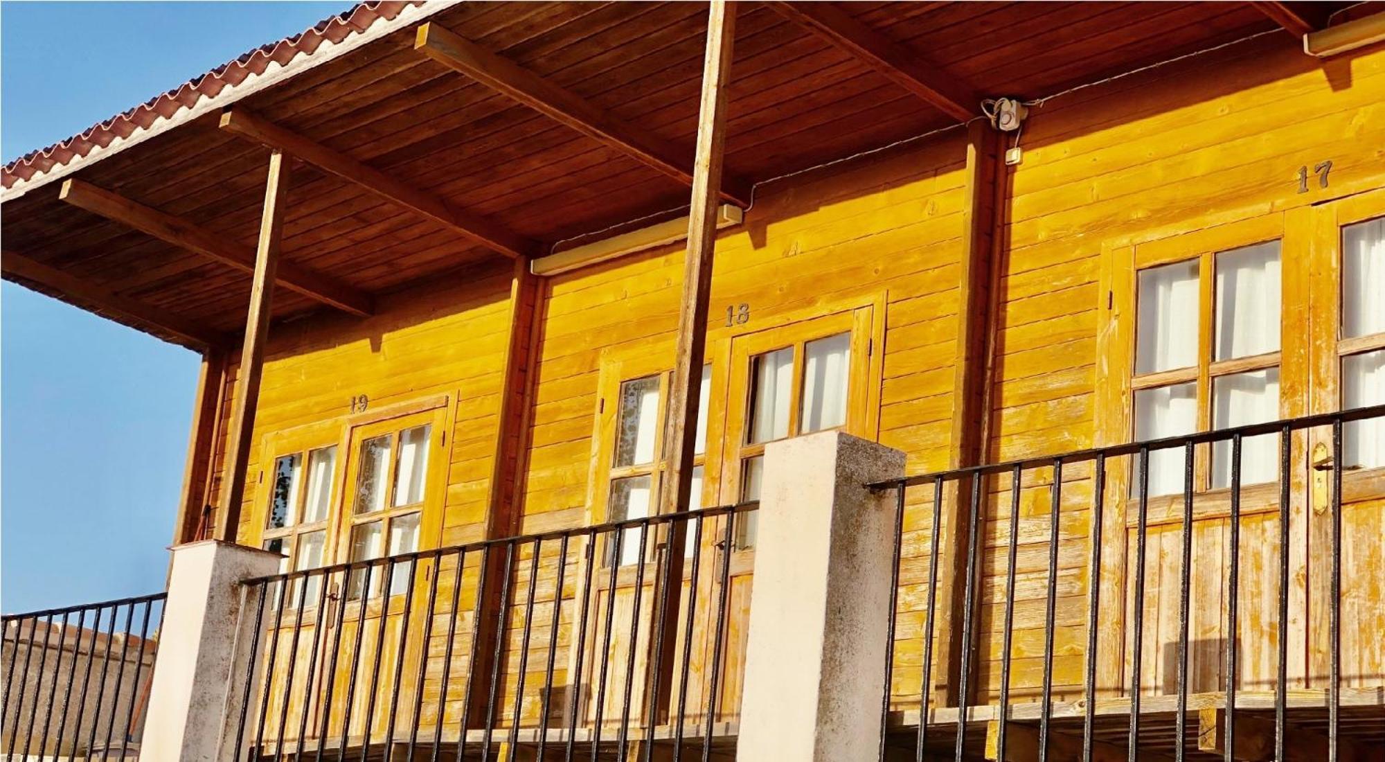 Camping Fuente De Piedra Luaran gambar