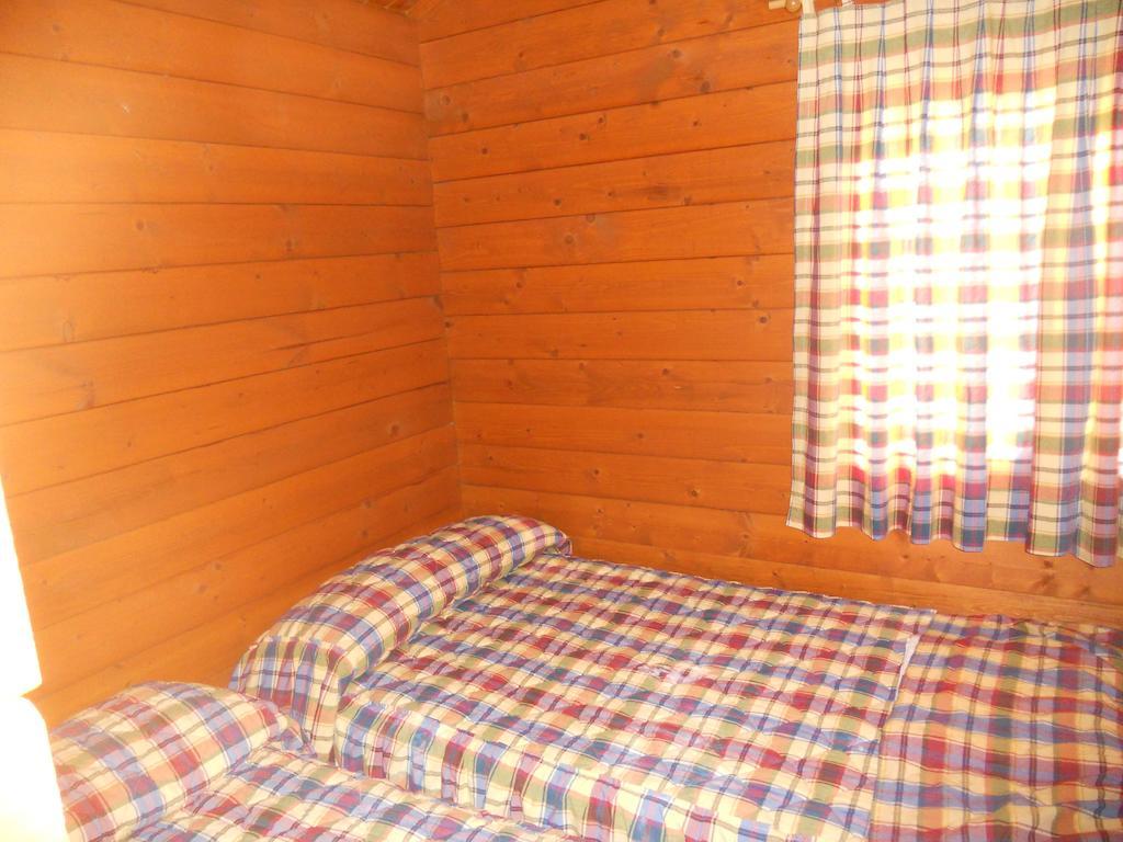 Camping Fuente De Piedra Bilik gambar