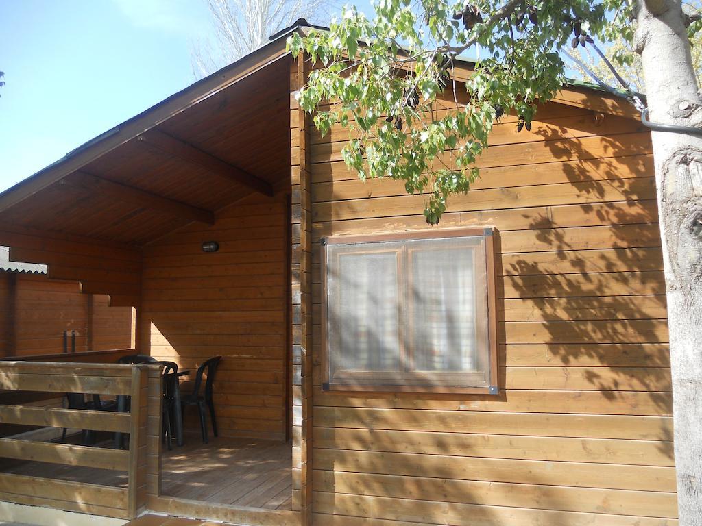 Camping Fuente De Piedra Bilik gambar