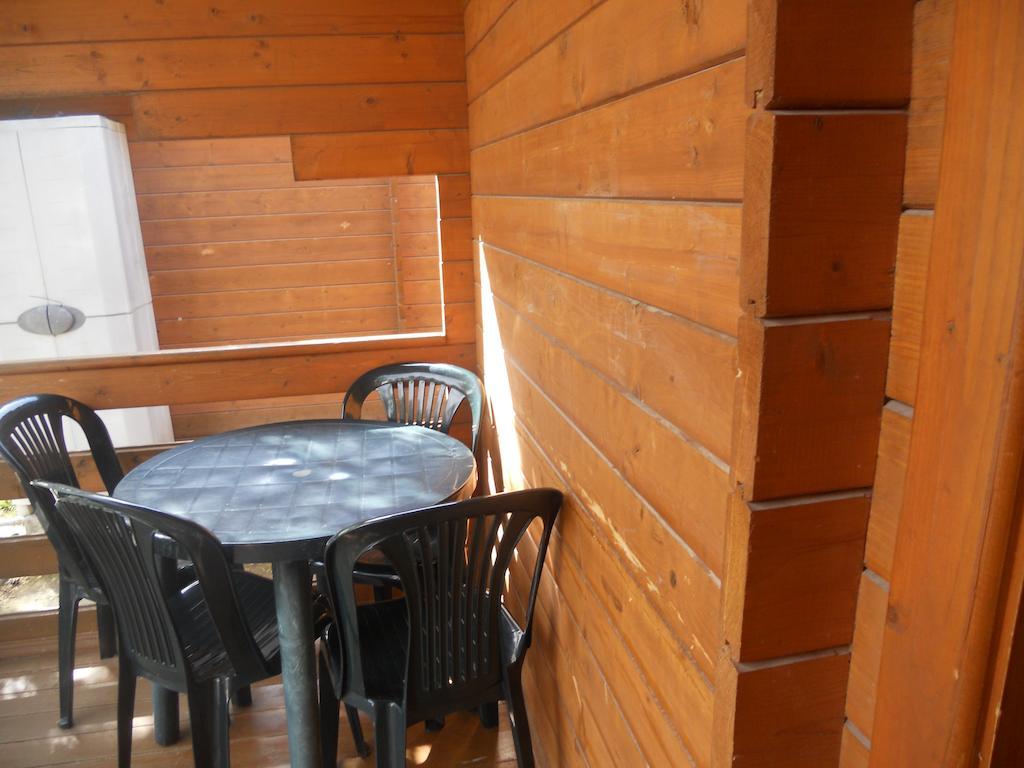 Camping Fuente De Piedra Bilik gambar