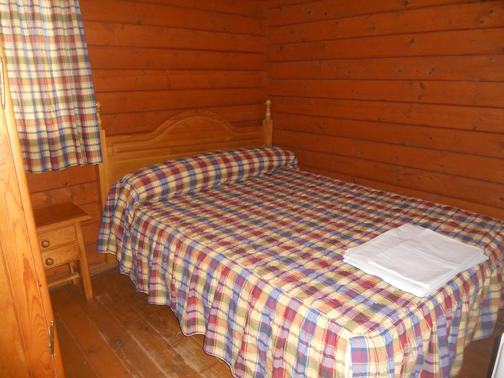 Camping Fuente De Piedra Bilik gambar
