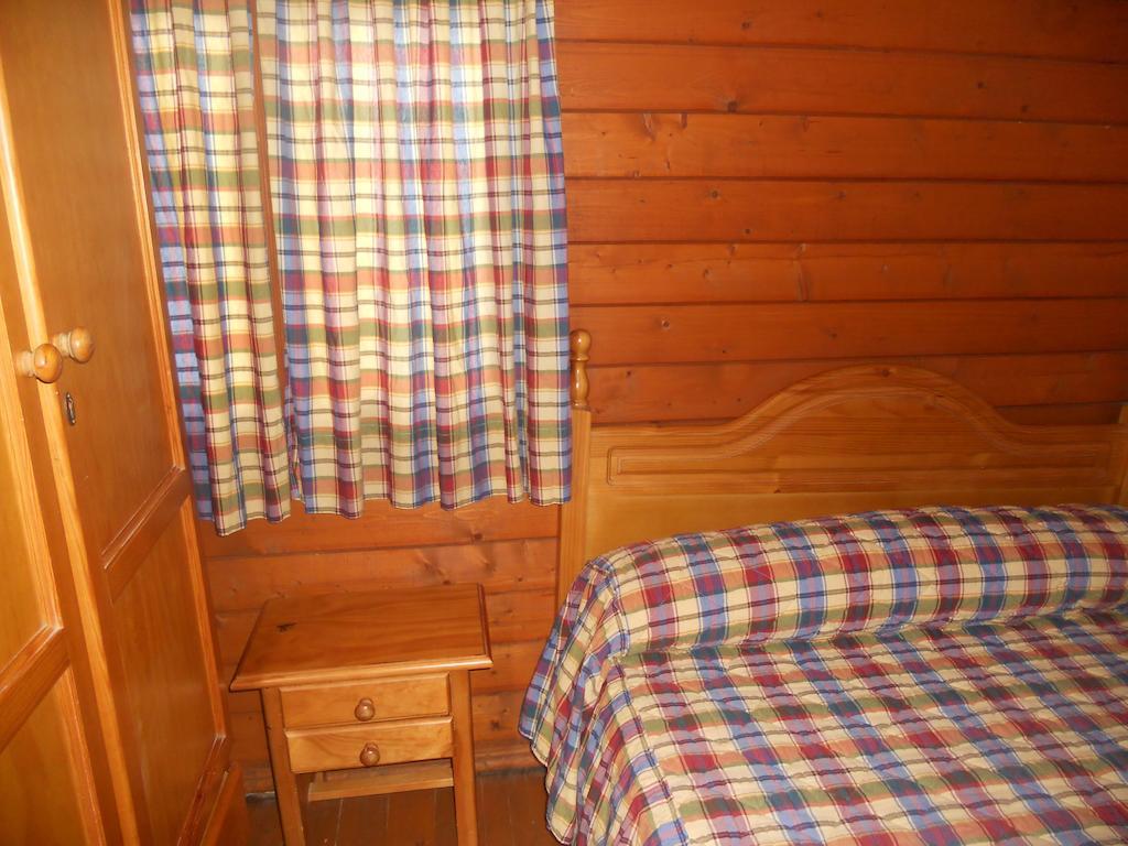 Camping Fuente De Piedra Luaran gambar
