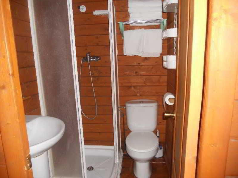 Camping Fuente De Piedra Luaran gambar