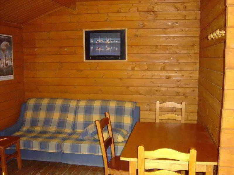 Camping Fuente De Piedra Luaran gambar